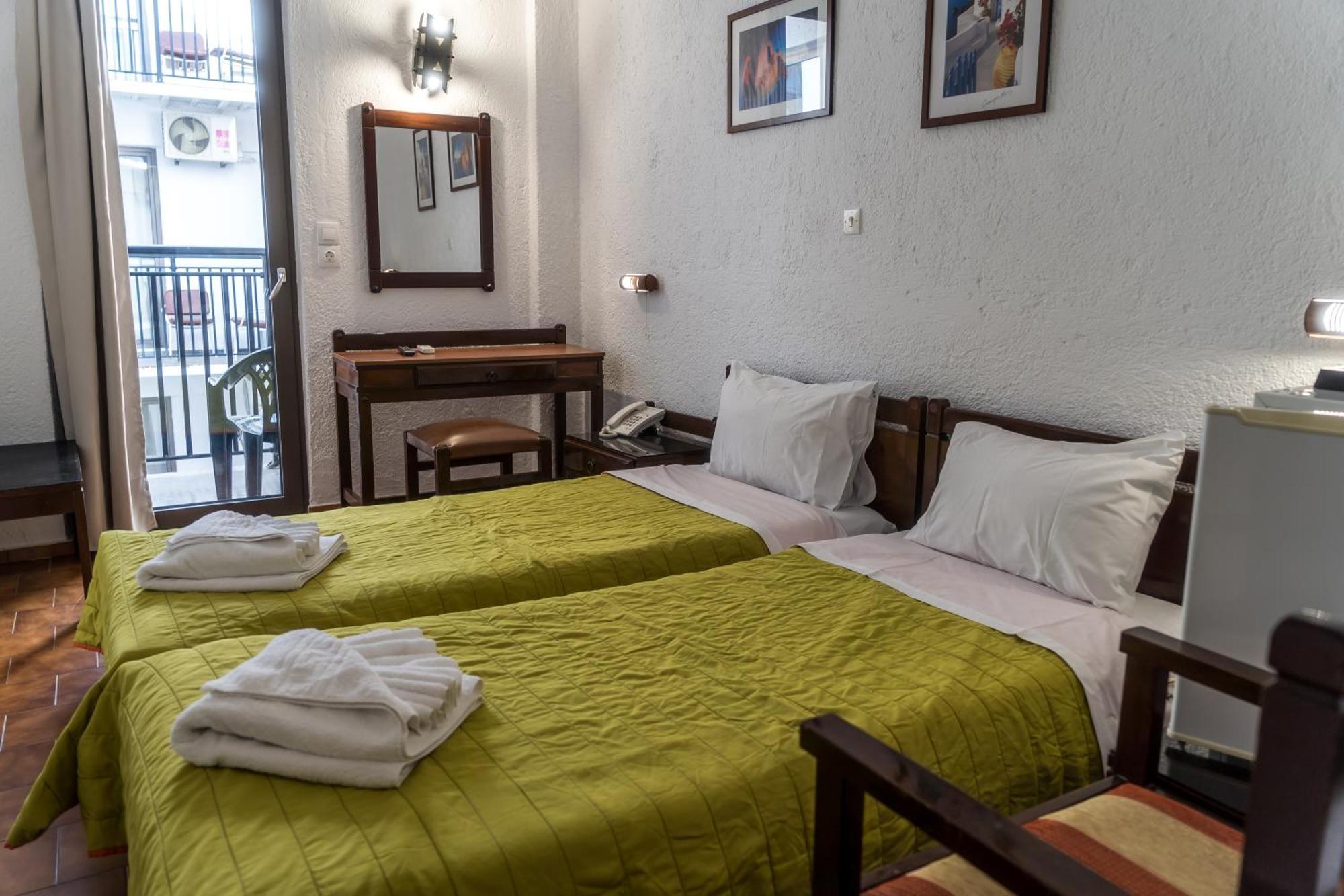 Hotel Malia Holidays Kültér fotó